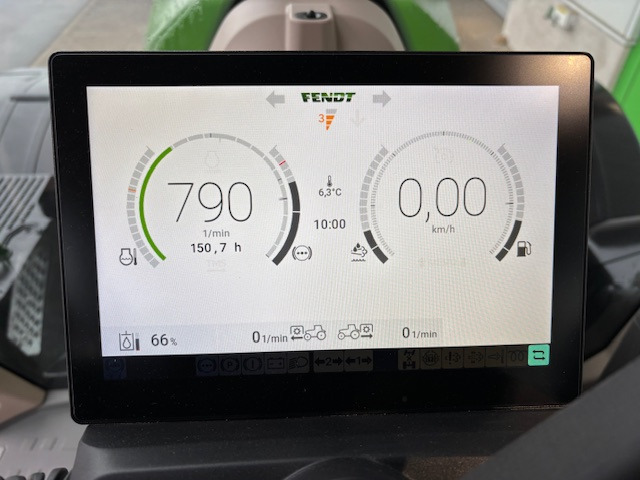 Fendt 724 Vario Gen7 Power Setting2 - Farm tractor: picture 2 Fendt 724 Vario Gen7 Power Setting2 - Farm tractor: picture 2