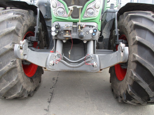 Farm tractor Fendt 724 Vario SCR Profi Plus: picture 11