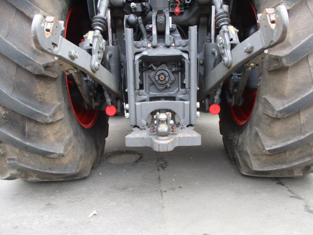 Farm tractor Fendt 724 Vario SCR Profi Plus: picture 9