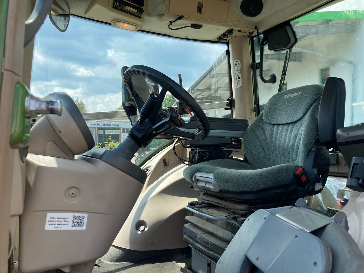 Fendt 826 Vario S4 Profi - Farm tractor: picture 5 Fendt 826 Vario S4 Profi - Farm tractor: picture 5