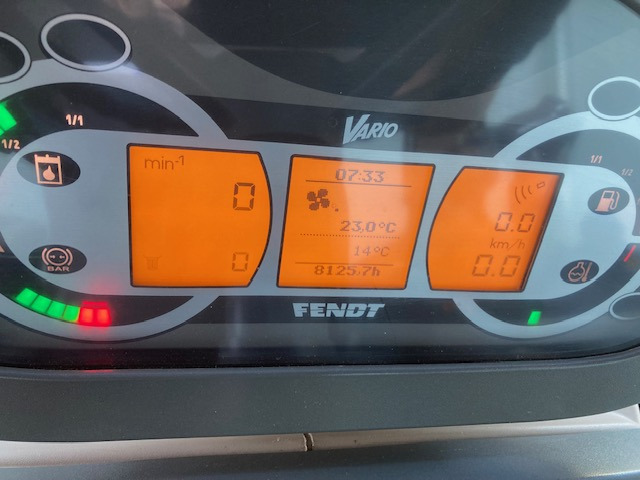 Fendt 826 Vario SCR ProfiPlus - Farm tractor: picture 2 Fendt 826 Vario SCR ProfiPlus - Farm tractor: picture 2