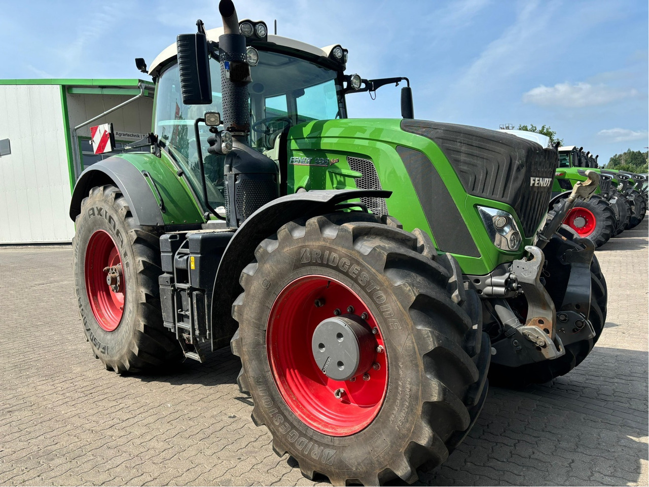 Fendt 936 Vario S4 LRO-S-609 - Farm tractor: picture 1 Fendt 936 Vario S4 LRO-S-609 - Farm tractor: picture 1