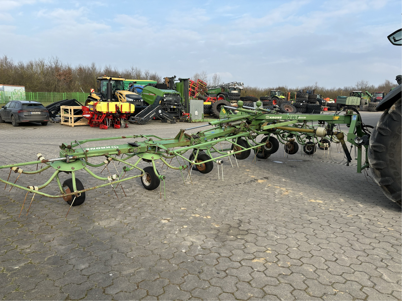 Krone KWT 10.50 / 8 x 7 Heuwender - Tedder/ Rake: picture 4 Krone KWT 10.50 / 8 x 7 Heuwender - Tedder/ Rake: picture 4