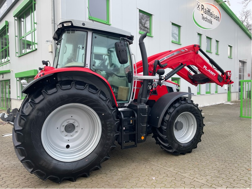 Massey Ferguson 6S.135 Dyna-VT EFFICIENT - Farm tractor: picture 1 Massey Ferguson 6S.135 Dyna-VT EFFICIENT - Farm tractor: picture 1