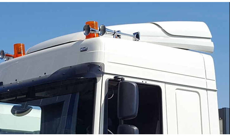 DAF XF106 EURO 6 - Aerodynamics/ Spoiler for Truck: picture 1 DAF XF106 EURO 6 - Aerodynamics/ Spoiler for Truck: picture 1