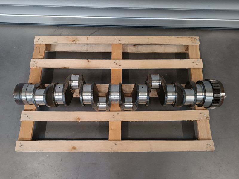 DAF XF106 - XF 106 / CF86 - CF 86 - Crankshaft for Truck: picture 2 DAF XF106 - XF 106 / CF86 - CF 86 - Crankshaft for Truck: picture 2