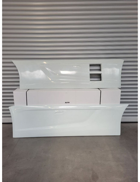 Iveco 3800mm Fuel tank steps / scalini serbatoio - Aerodynamics/ Spoiler for Truck: picture 4 Iveco 3800mm Fuel tank steps / scalini serbatoio - Aerodynamics/ Spoiler for Truck: picture 4