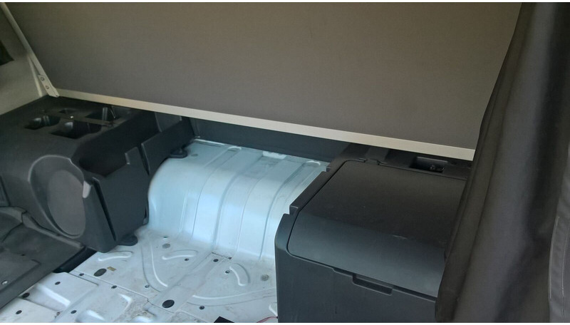 MAN TGX XLX EURO 6 - Cab and interior for Truck: picture 4 MAN TGX XLX EURO 6 - Cab and interior for Truck: picture 4