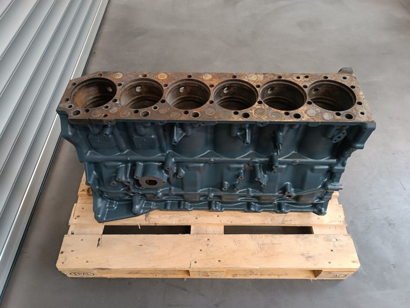 Renault PREMIUM - Cylinder block: picture 5 Renault PREMIUM - Cylinder block: picture 5