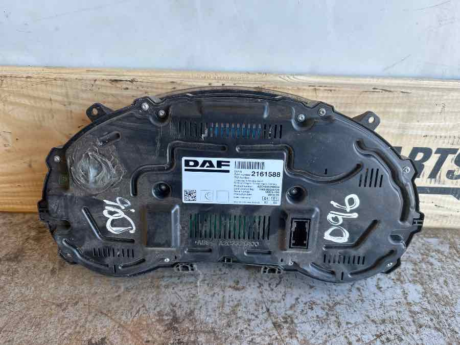 DAF INSTRUMENT PANEL 2161588 - Cab and interior for Truck: picture 3 DAF INSTRUMENT PANEL 2161588 - Cab and interior for Truck: picture 3