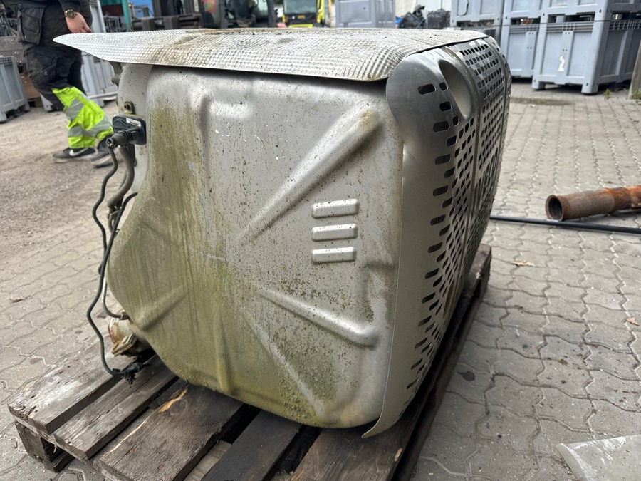 IVECO EXHAUST 5801429216 - Catalytic converter for Truck: picture 2 IVECO EXHAUST 5801429216 - Catalytic converter for Truck: picture 2