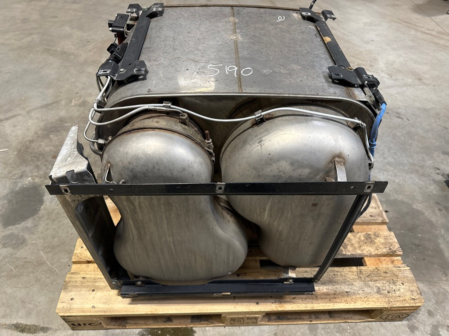 MAN EXCHAUST SILENCER 81.15103-6131 - Exhaust system for Truck: picture 2 MAN EXCHAUST SILENCER 81.15103-6131 - Exhaust system for Truck: picture 2