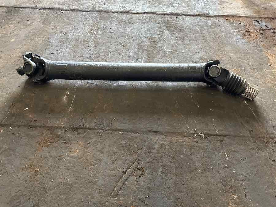 MAN PROPSHAFT 81.36335-6144 - Propeller shaft for Truck: picture 2 MAN PROPSHAFT 81.36335-6144 - Propeller shaft for Truck: picture 2