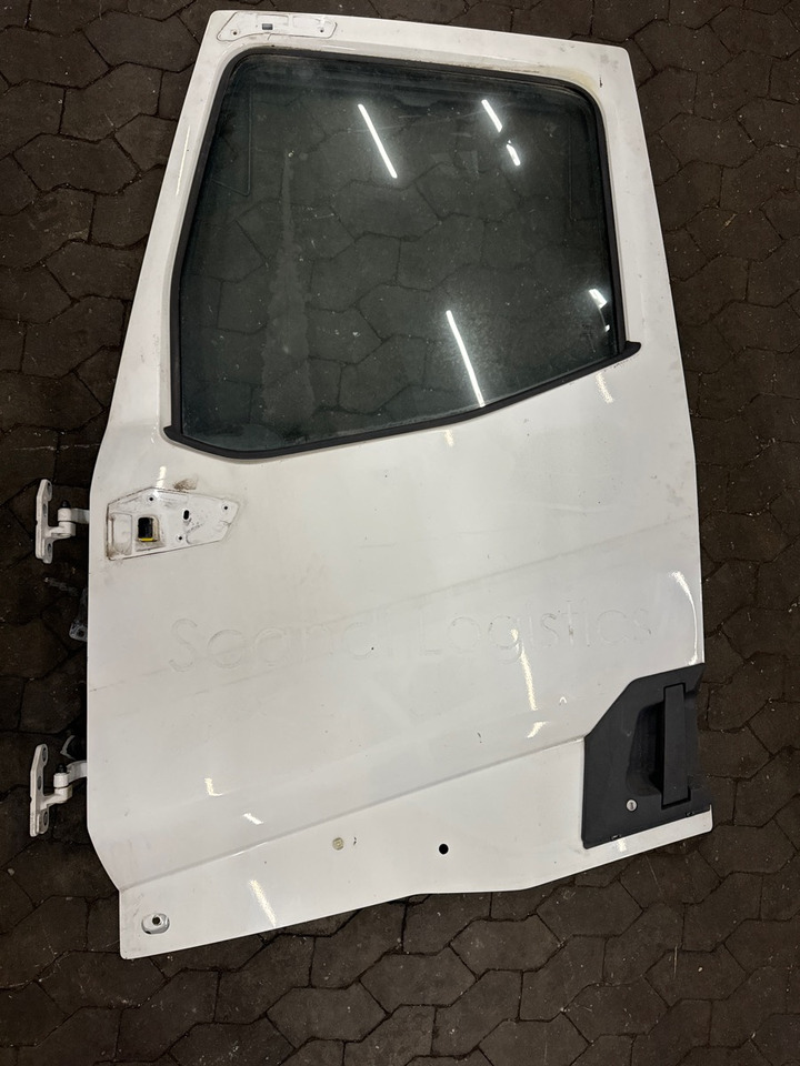 RENAULT T-SERIE LEFT DOOR 7482702620 - Door and parts for Truck: picture 1 RENAULT T-SERIE LEFT DOOR 7482702620 - Door and parts for Truck: picture 1
