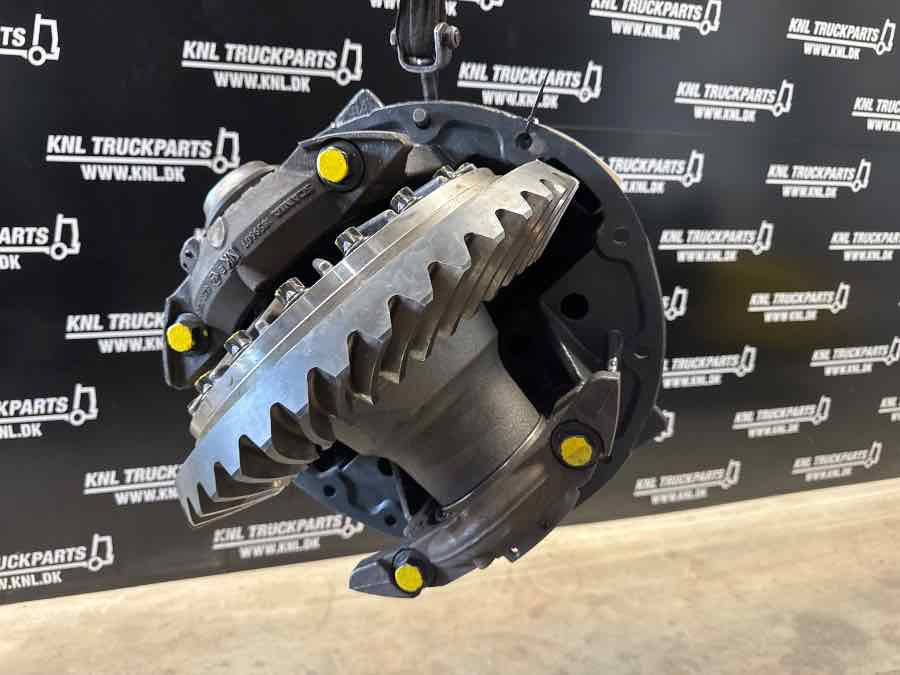 SCANIA DIFF R885 - 3.23 // 2300436 - Differential gear for Truck: picture 2 SCANIA DIFF R885 - 3.23 // 2300436 - Differential gear for Truck: picture 2