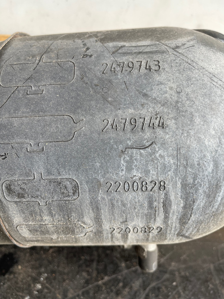 SCANIA EXPANSION TANK 2479743 - Cooling system for Truck: picture 2 SCANIA EXPANSION TANK 2479743 - Cooling system for Truck: picture 2