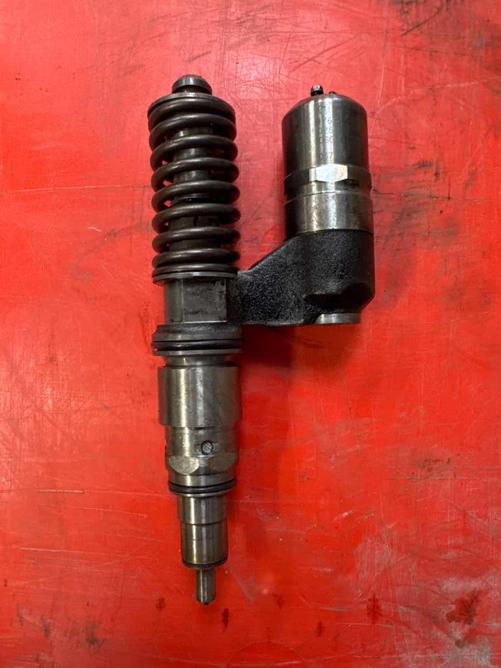 SCANIA INJECTOR 1766549 - Fuel system for Truck: picture 1 SCANIA INJECTOR 1766549 - Fuel system for Truck: picture 1