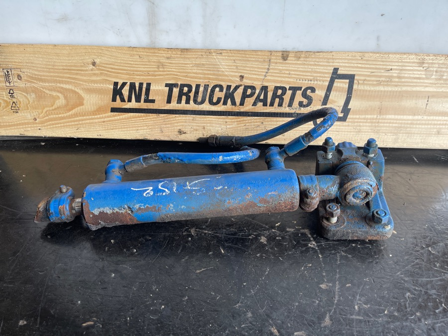 SCANIA STEERING CYLINDER 1500068 - Steering for Truck: picture 2 SCANIA STEERING CYLINDER 1500068 - Steering for Truck: picture 2