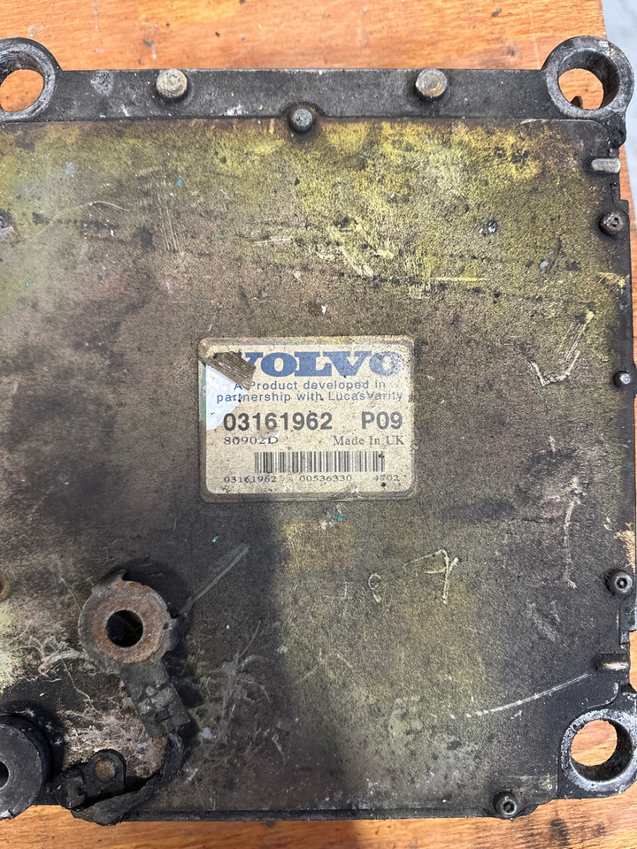 VOLVO ECU 3161962 P09 - ECU for Truck: picture 2 VOLVO ECU 3161962 P09 - ECU for Truck: picture 2
