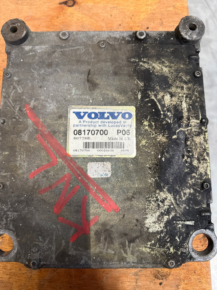 VOLVO ECU 8170700 P06 - ECU for Truck: picture 1 VOLVO ECU 8170700 P06 - ECU for Truck: picture 1