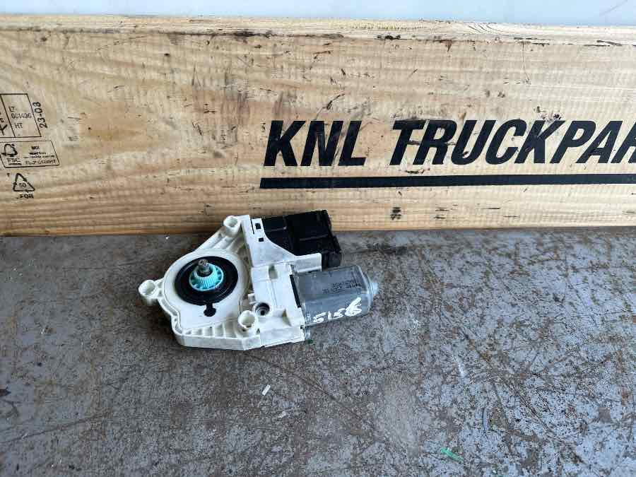 VOLVO ECU WINDO MEKANISME 84062947 - Electrical system for Truck: picture 2 VOLVO ECU WINDO MEKANISME 84062947 - Electrical system for Truck: picture 2