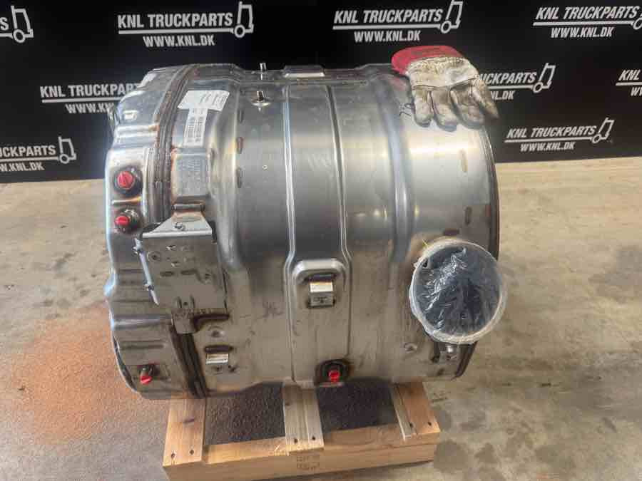 VOLVO EXHAUST 24617946 - Exhaust system for Truck: picture 3 VOLVO EXHAUST 24617946 - Exhaust system for Truck: picture 3