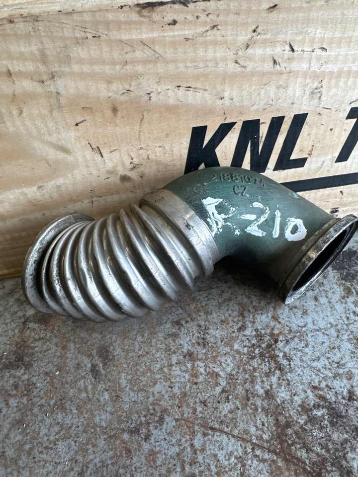 Air intake pipe for Truck VOLVO PIPE 21881074: picture 1