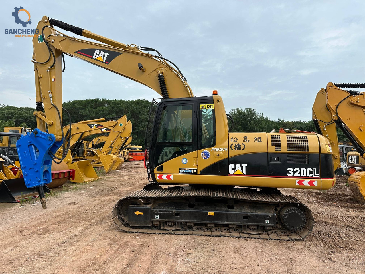 CAT 320CL crawler excavator with hammer - Crawler excavator: picture 2 CAT 320CL crawler excavator with hammer - Crawler excavator: picture 2