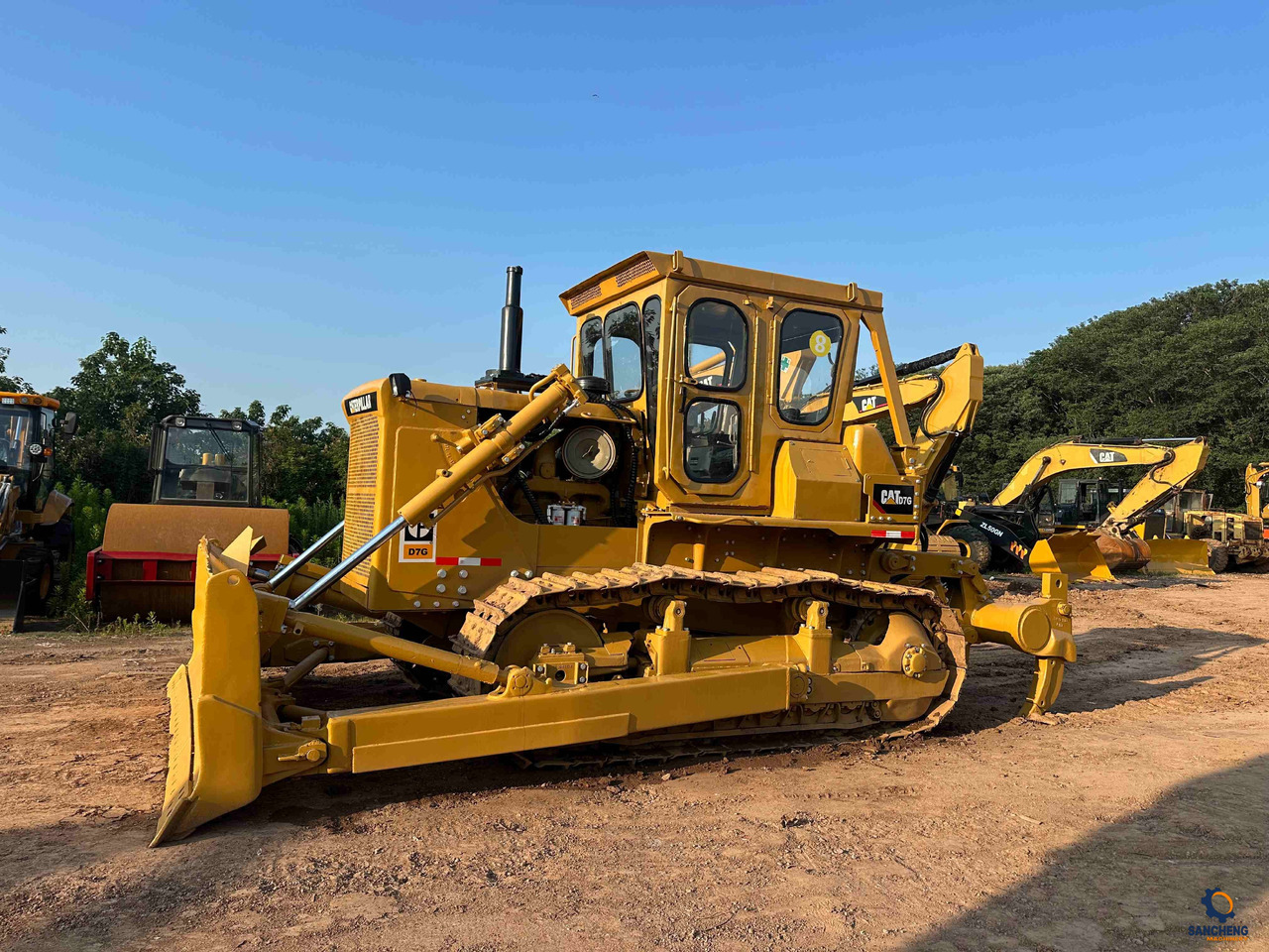 CAT D7G - Bulldozer: picture 1 CAT D7G - Bulldozer: picture 1