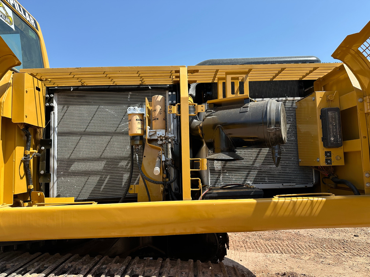 Excavator CATERPILLAR 330CL: picture 7