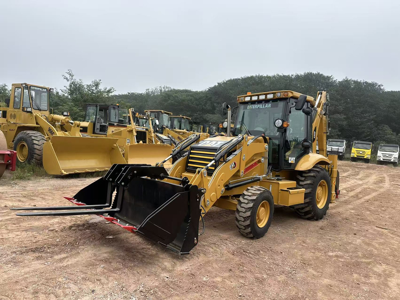 CATERPILLAR 420F2 - Backhoe loader: picture 3 CATERPILLAR 420F2 - Backhoe loader: picture 3