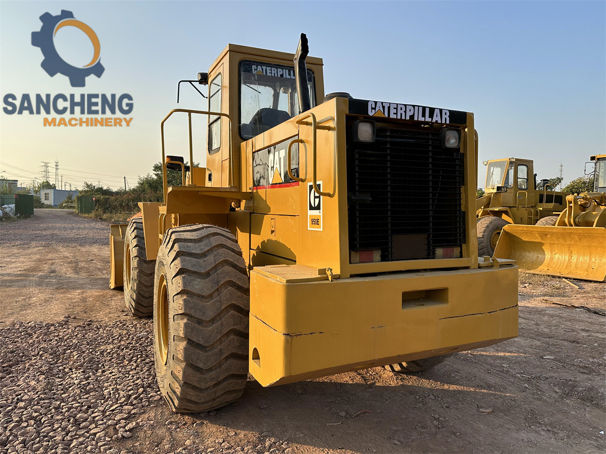 Wheel loader CATERPILLAR 950E: picture 9