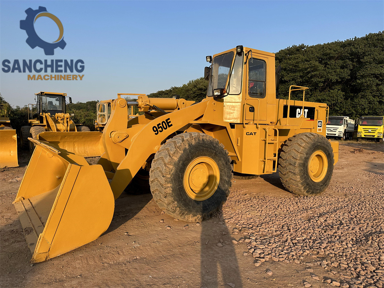 Wheel loader CATERPILLAR 950E: picture 6