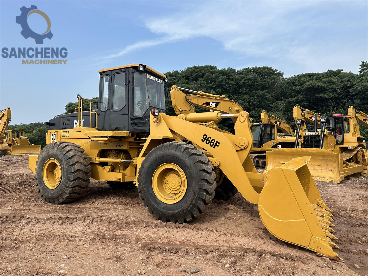 Wheel loader CATERPILLAR 966F: picture 6