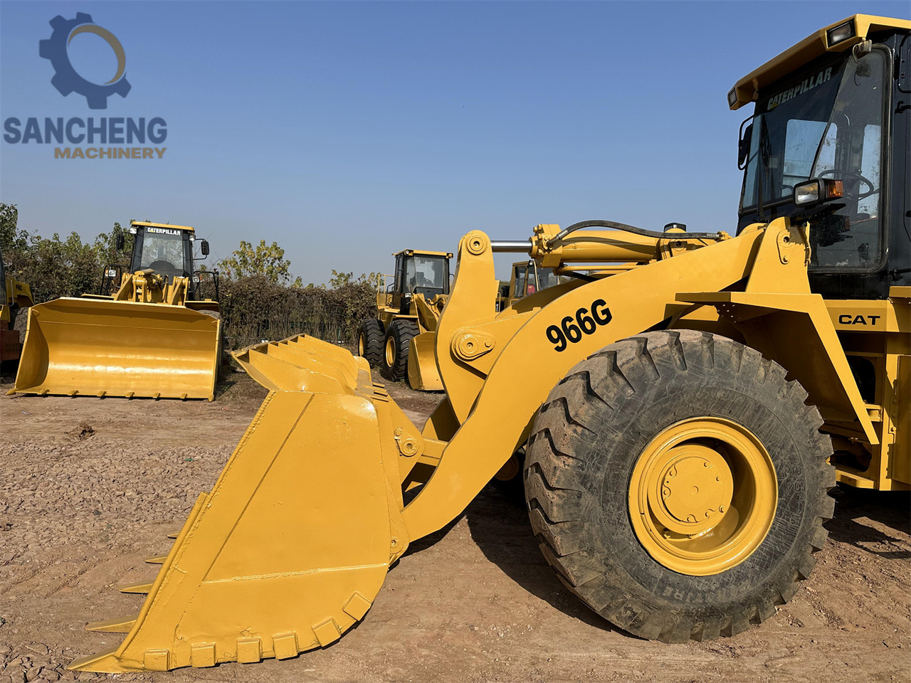 Wheel loader CATERPILLAR 966G: picture 16