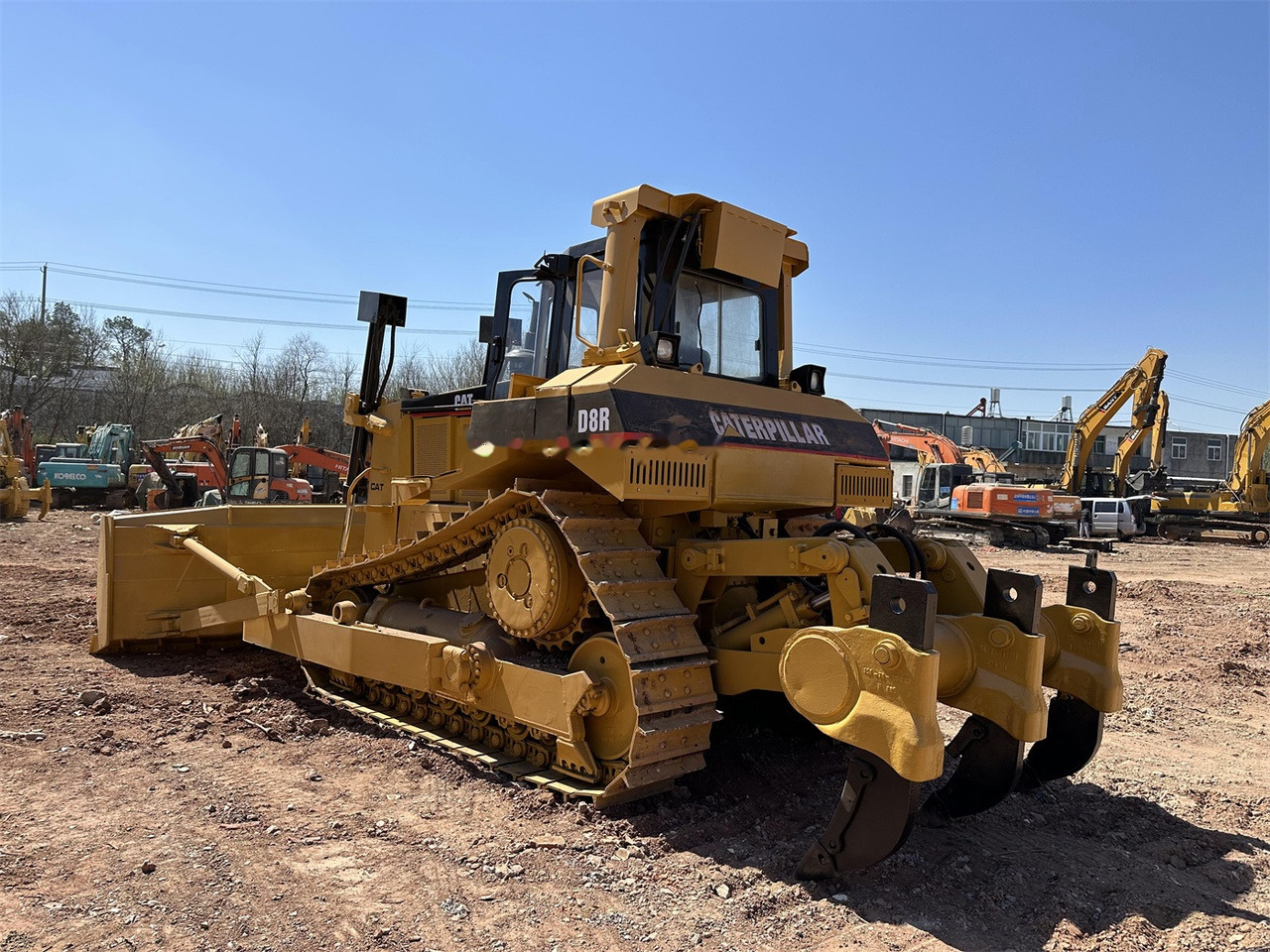 CATERPILLAR D8R - Bulldozer: picture 1 CATERPILLAR D8R - Bulldozer: picture 1