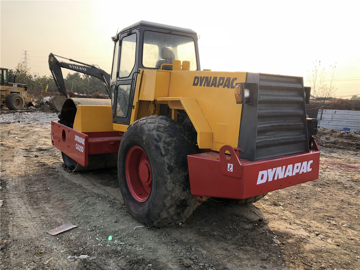 DYNAPAC CA25D - Roller: picture 5 DYNAPAC CA25D - Roller: picture 5