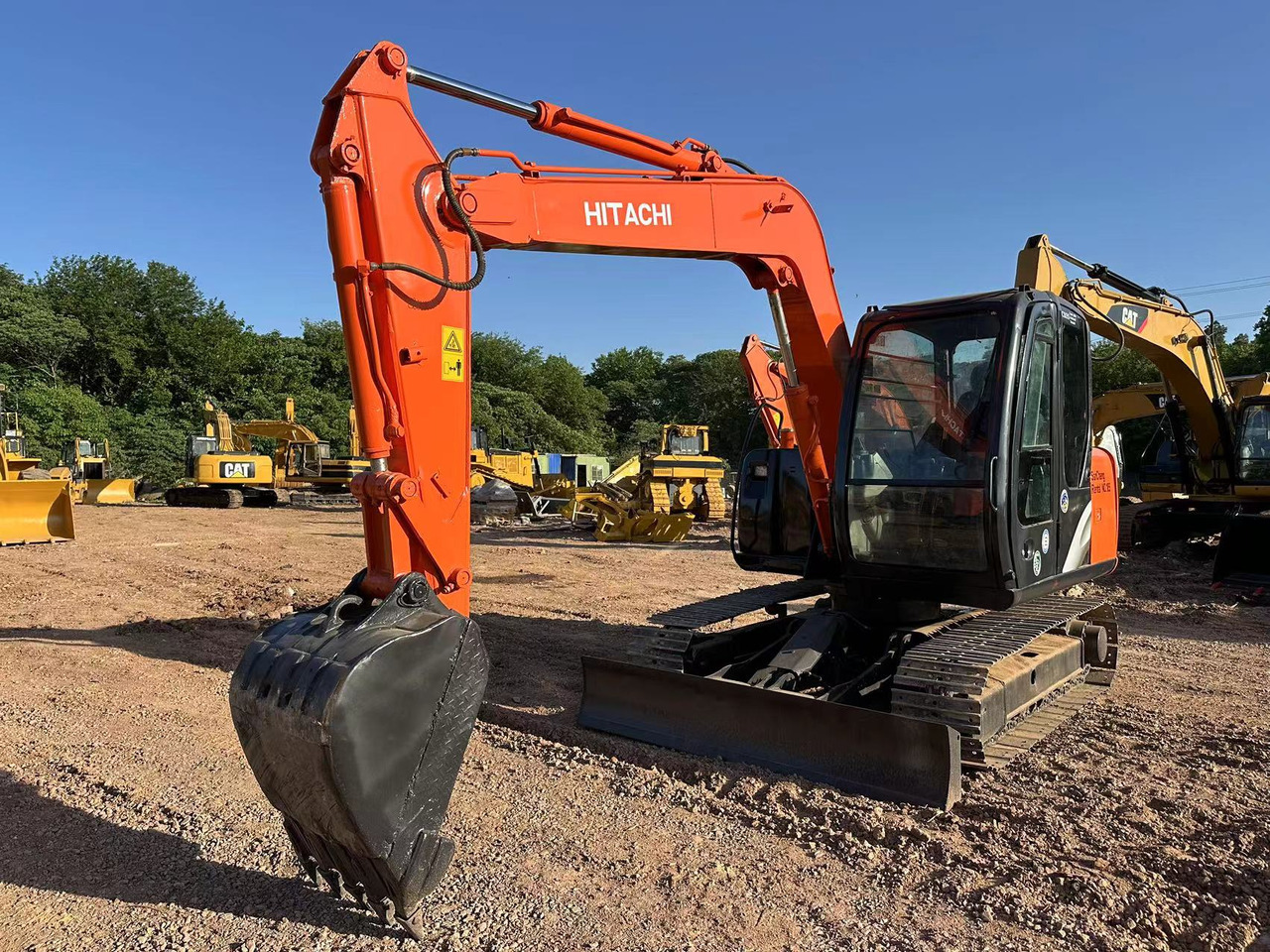 HITACHI ZAXIS ZX70 - Mini excavator: picture 1 HITACHI ZAXIS ZX70 - Mini excavator: picture 1
