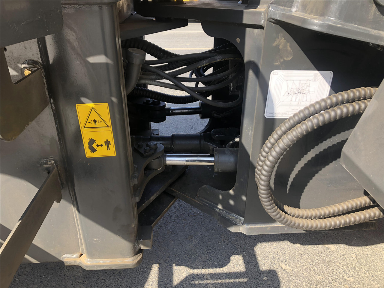 Wheel loader SDLG LG936L: picture 12