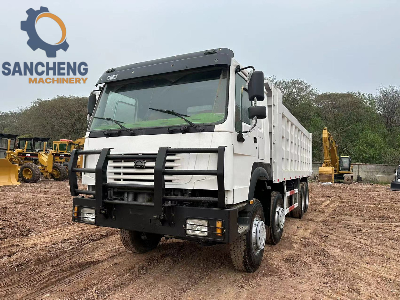 SINOTRUK HOWO 371 with Bumper - Tipper: picture 1 SINOTRUK HOWO 371 with Bumper - Tipper: picture 1