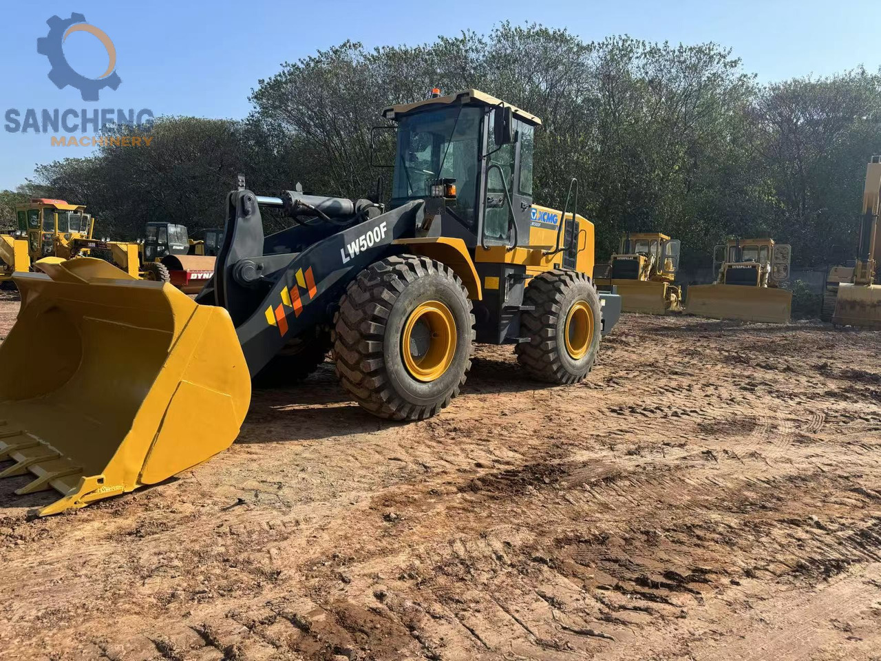 XCMG LW500F - Wheel loader: picture 2 XCMG LW500F - Wheel loader: picture 2