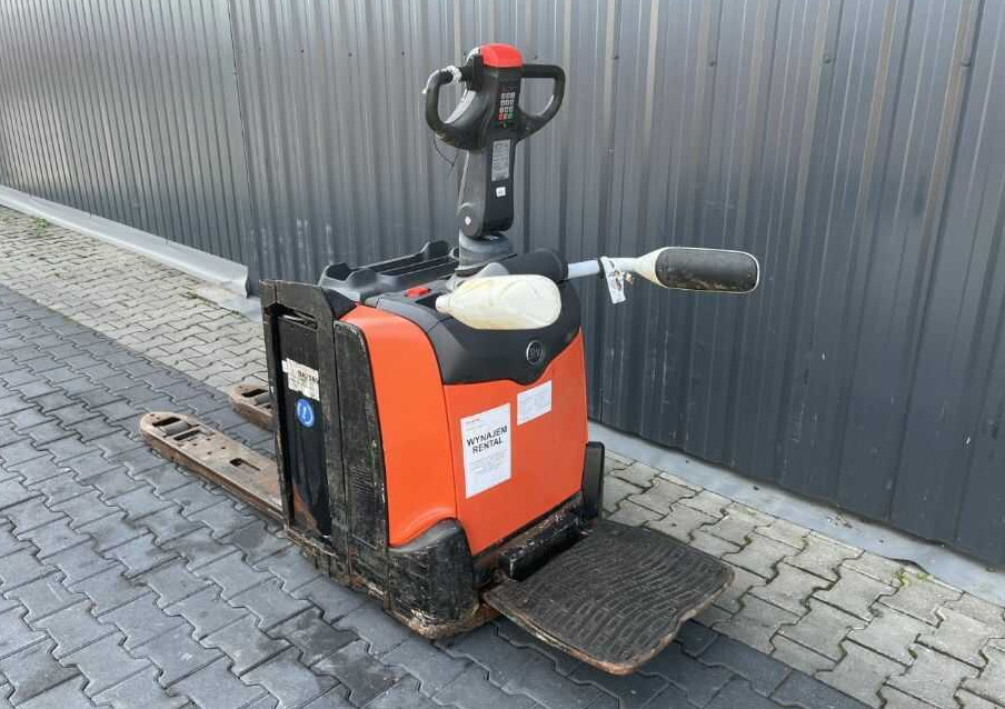 BT LPE200 - Pallet truck: picture 3 BT LPE200 - Pallet truck: picture 3