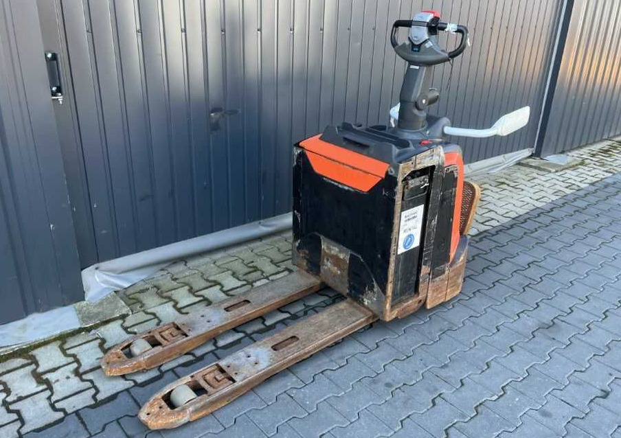 BT LPE200 - Pallet truck: picture 1 BT LPE200 - Pallet truck: picture 1