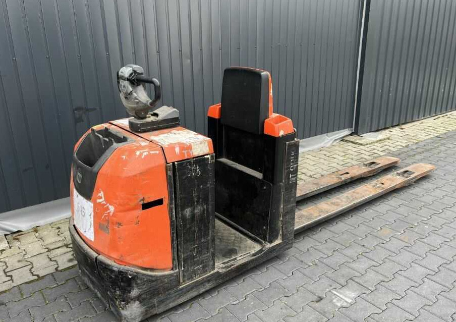 BT OSE250 - Order picker: picture 1 BT OSE250 - Order picker: picture 1
