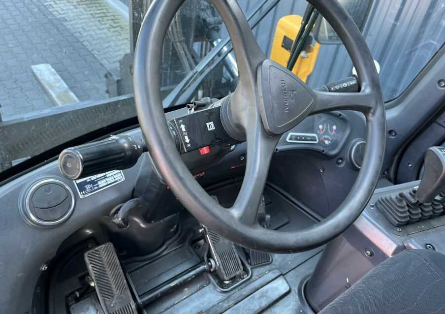Hyundai 130D-9 - Diesel forklift: picture 5 Hyundai 130D-9 - Diesel forklift: picture 5