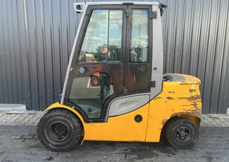 Jungheinrich DFG435s - Diesel forklift: picture 2 Jungheinrich DFG435s - Diesel forklift: picture 2