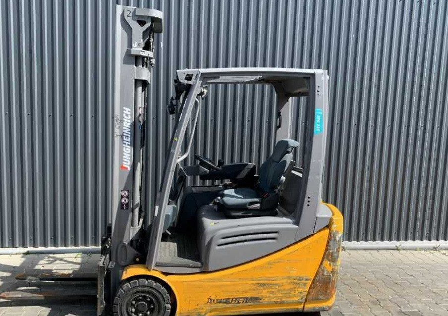 Jungheinrich EFG216 - Electric forklift: picture 2 Jungheinrich EFG216 - Electric forklift: picture 2