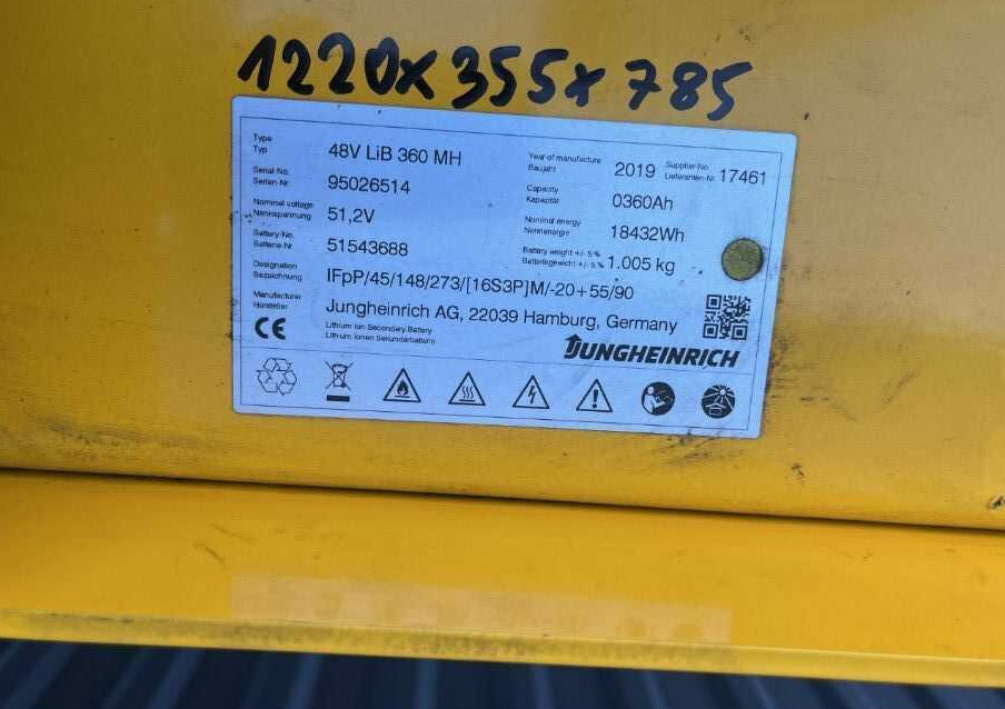 Reach truck Jungheinrich ETV214: picture 8 Reach truck Jungheinrich ETV214: picture 8