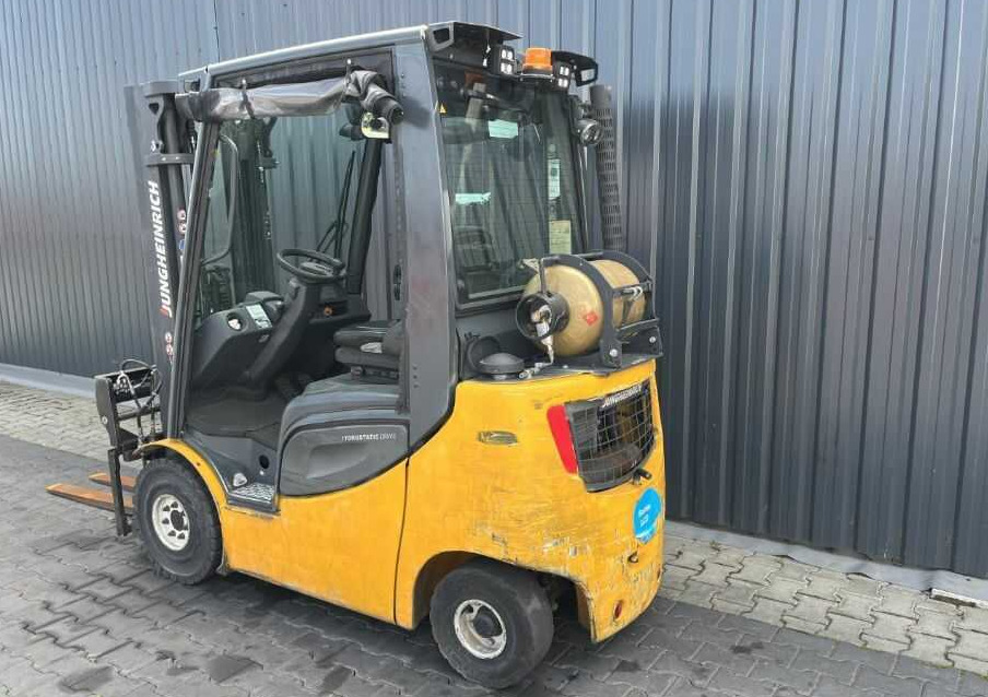 Jungheinrich TFG320s - LPG forklift: picture 3 Jungheinrich TFG320s - LPG forklift: picture 3