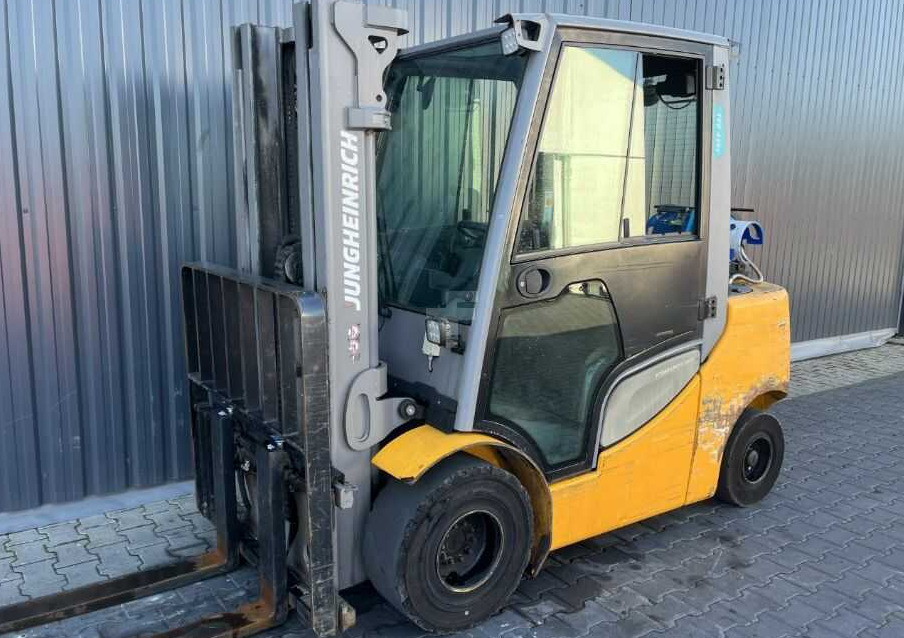 Jungheinrich TFG435s - LPG forklift: picture 1 Jungheinrich TFG435s - LPG forklift: picture 1